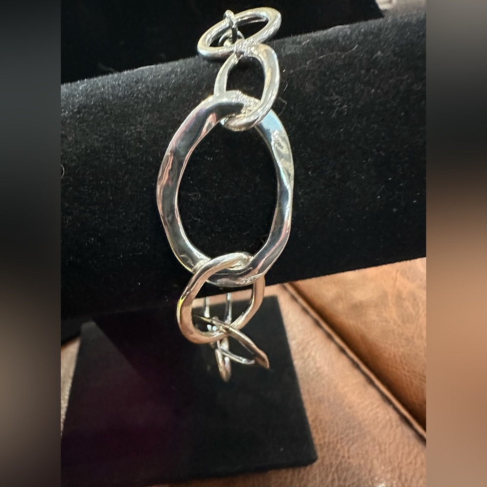 NWOT Chloe & Isabel Linking bracelet with toggle clasps